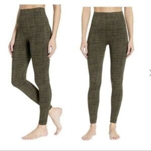 Spanx Olive Black Look At Me Now Seamless Leggings